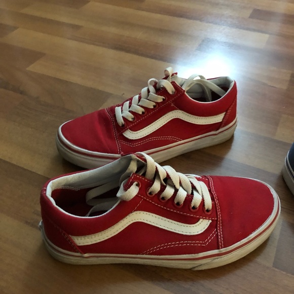 Vans Red Canvas Old Skool - Picture 3 of 5